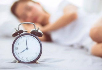 “一天睡8小时”已是过时迷思 新研究这说
