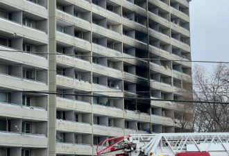 士嘉堡廉租屋公寓大火一人死 住户紧急疏散