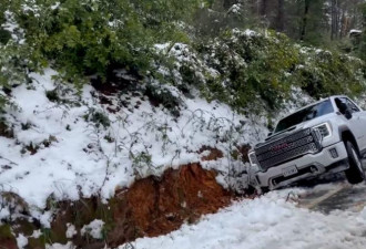 冬季风暴继续席卷加州 部分地区降雪超6.5英尺