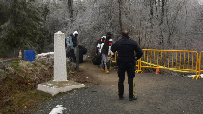 Vermont investigating death near border crossing from Quebec | CTV News