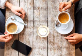 早晨空腹喝咖啡会损害肠道健康吗？