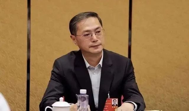 拜家子”惊爆与俄乌等多国权贵关系密切地狱笔电成关键| 文学城