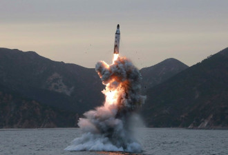 朝鲜发射潜艇导弹，谴责美韩演习