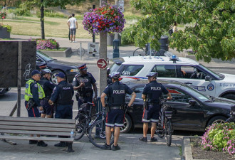 15岁男孩被指控四起持枪抢劫