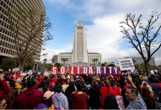 加州洛杉矶学校职工大罢工 50万学生停课