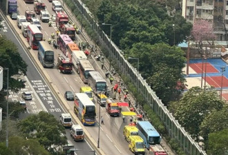 港媒:香港将军澳隧道观塘入口5车相撞 至少75人伤
