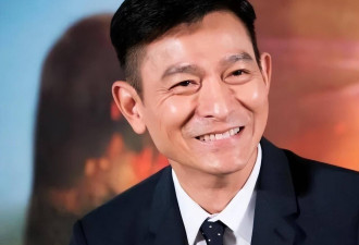 刘德华女儿:一年零花钱5亿,私人飞机,配10个保镖