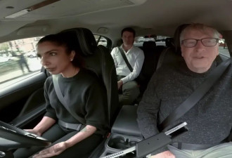 比尔·盖茨试乘自动驾驶汽车 赞叹无人车会像....