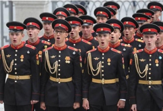 俄军打到没人 俄各军事学校今年提前毕业