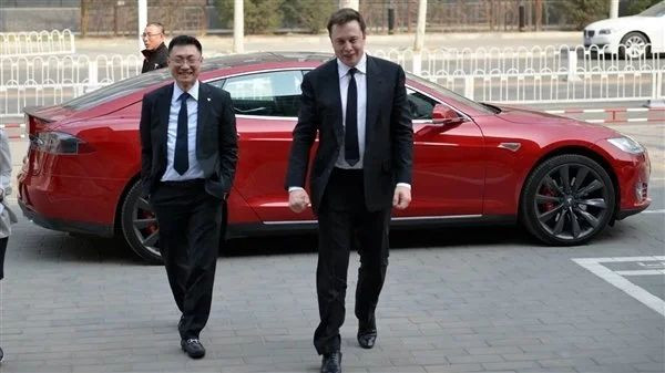 马斯克本周末将携朱晓彤访问中国或在工厂停留- 人物- Elon Musk - cnBeta.COM