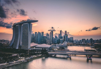 移居新加坡的中国富豪没有在当地投资，却狂买…