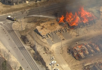 旺市在建豪宅大火：烧了至少71套单元 大部分要被全拆
