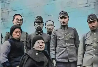1942年，汪兆娥投奔汪精卫的照片，满脸得意