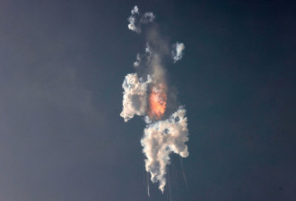 SpaceX星舰升空重创发射场 巨大坑洞需数月修复