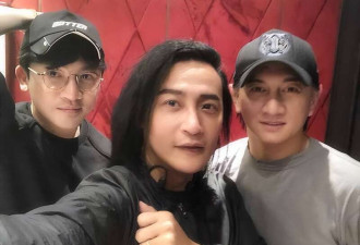 陈志朋太掉价了 为钱帮网红求婚,被调侃像花童