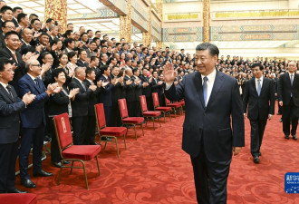习近平会见第十届世界华侨华人社团联谊大会代表