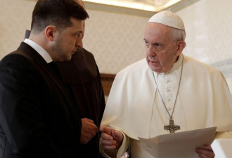 教宗方济各在梵蒂冈会见乌克兰总统泽连斯基