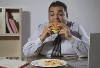 印度警局公告：3个月内，不减肥就滚蛋！