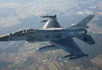 美国拟支持训练乌克兰士兵使用F-16战机