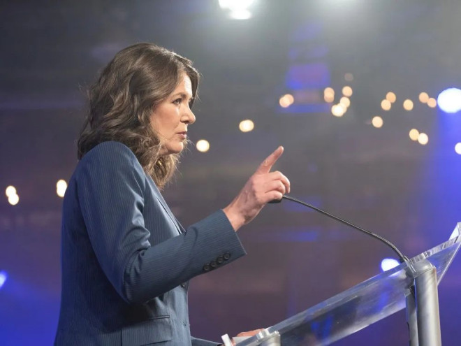 Staples: Danielle Smith's policy shift to the centre wins Alberta election| Edmonton Journal