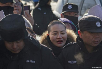 中国加强打压力道 维权律师屡遭逼迁