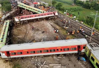 印度铁道部宣布：死者家属可获8.6万元赔偿金