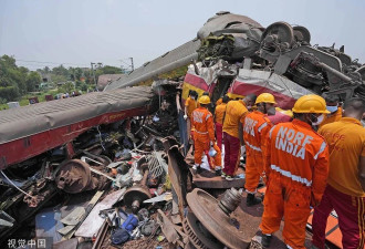 印度当局称列车相撞事故救援完成 死亡人数下调至275人