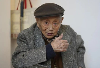告别著名艺术家黄永玉，99岁的老顽童，挥挥衣袖走了