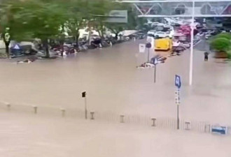 三问深圳龙华壹方城被水淹数小时 市区何以至此?