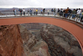 美国大峡谷游客 从1200米高步道坠落身亡