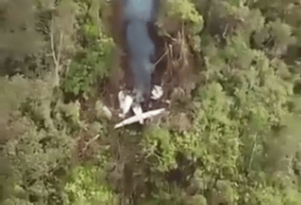 印尼坠机事故致6人失踪 搜救工作已全面展开