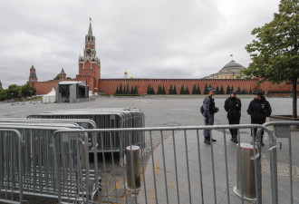 莫斯科紧张吁市民减少外出 传有正规部队加入叛军