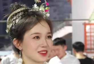 贵州“村超”美女主持火了：自认颜值普通