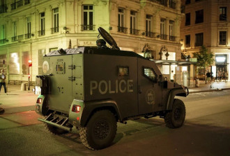 法国增派警力装甲车应对持续骚乱，已有逾1100人被捕