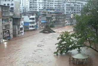 重庆洪灾已致17人死亡!救援人员:被困的多是独居老人