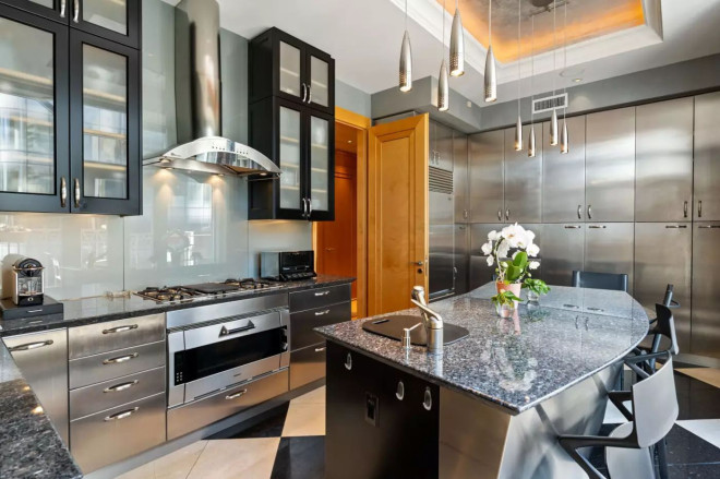 8 Sultan St. Toronto