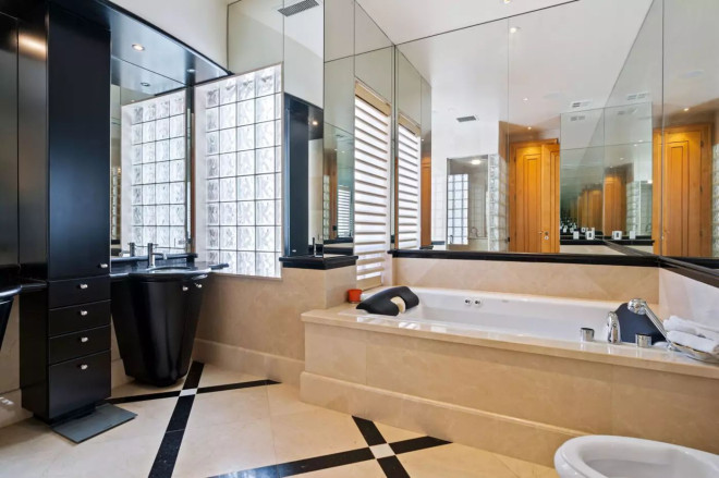 8 Sultan St. Toronto