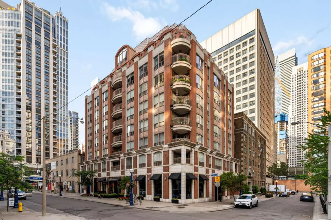 8 Sultan St. Toronto