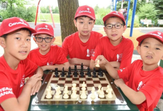 列治文山五华裔少年获加拿大团体冠军：筹款参加国际象棋比赛