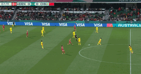 中国女足迎世界杯首秀 终场前遭绝杀....