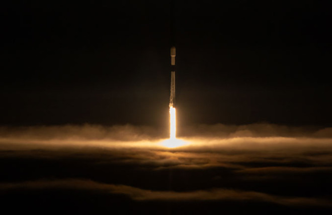 SpaceX火箭把地球射出大洞台教授：恐影响全球GPS 通讯系统光华日报| 1910年创刊创新每一天生活