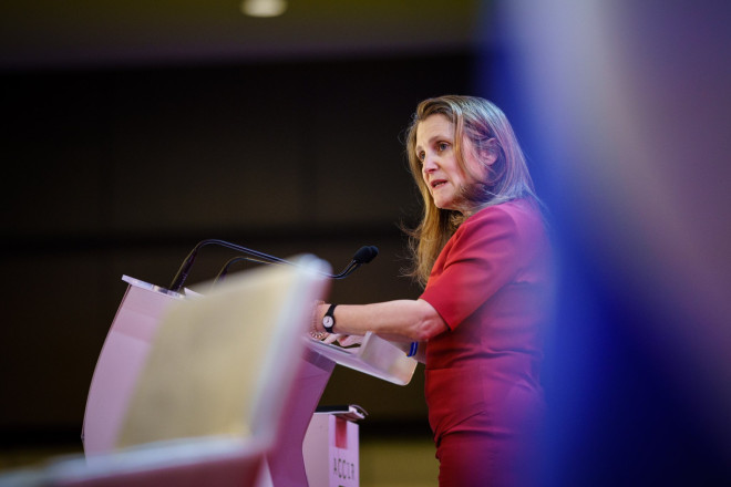 The Deputy Prime Minister participating in an armchair discussion hosted by the Chambre de commerce du Montréal métropolitain.