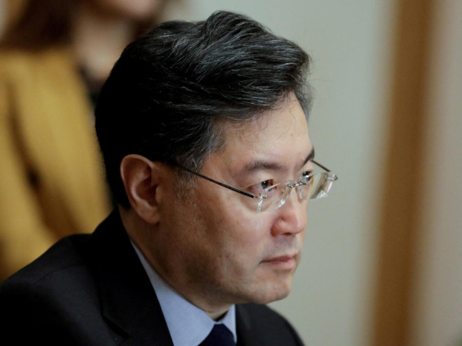 秦刚无理由免职留下疑点重重