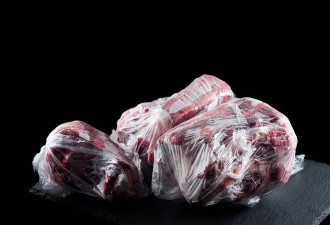 超市“塑料袋”装肉冷冻 可能吃进有害物质