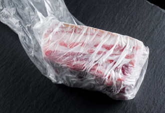 超市“塑料袋”装肉冷冻 可能吃进有害物质