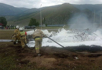 俄一直升机着陆时撞上输电线，起火坠毁致6死9伤