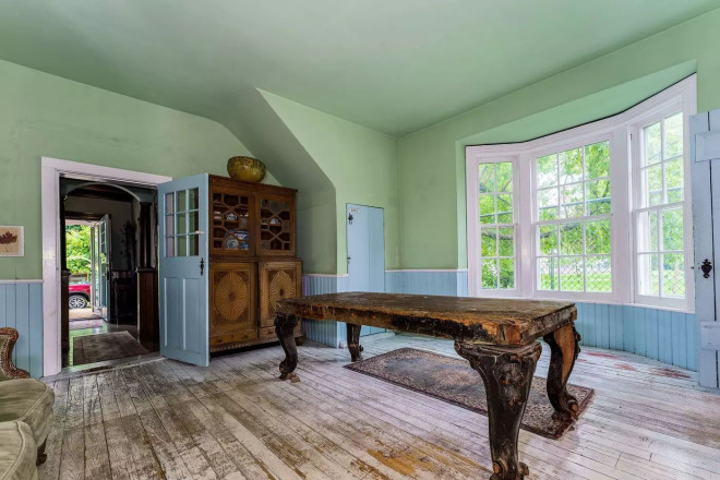 23 Midburn Ave. Toronto