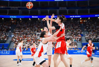 韩旭带领中国女篮在大运会夺冠却受质疑