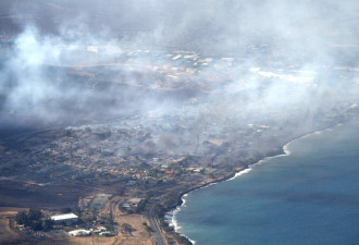 飓风袭击夏威夷引山火,致6人死亡数千人撤离