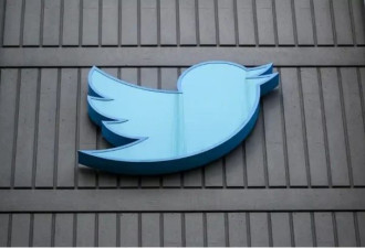 马斯克将拍卖“推特”相关物品，包括建筑物上蓝鸟标志